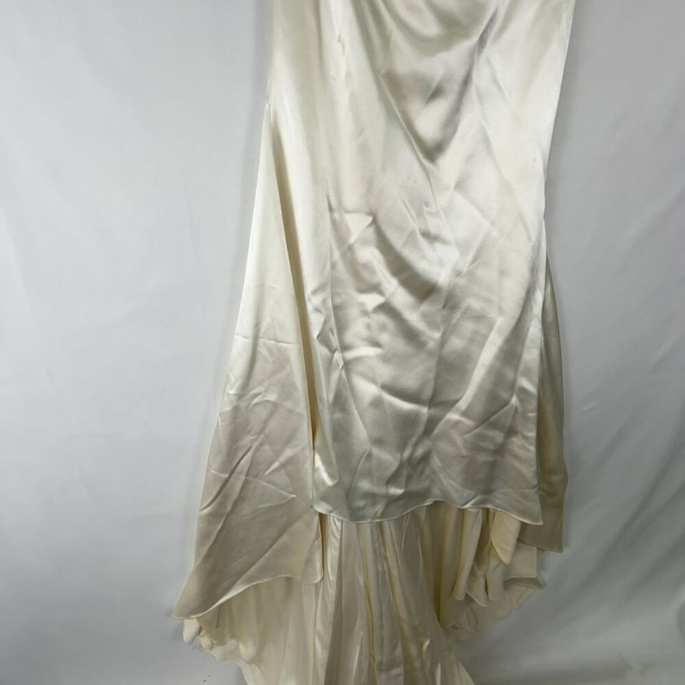 Katherine Tash Wedding dress - Picture 2 of 4
